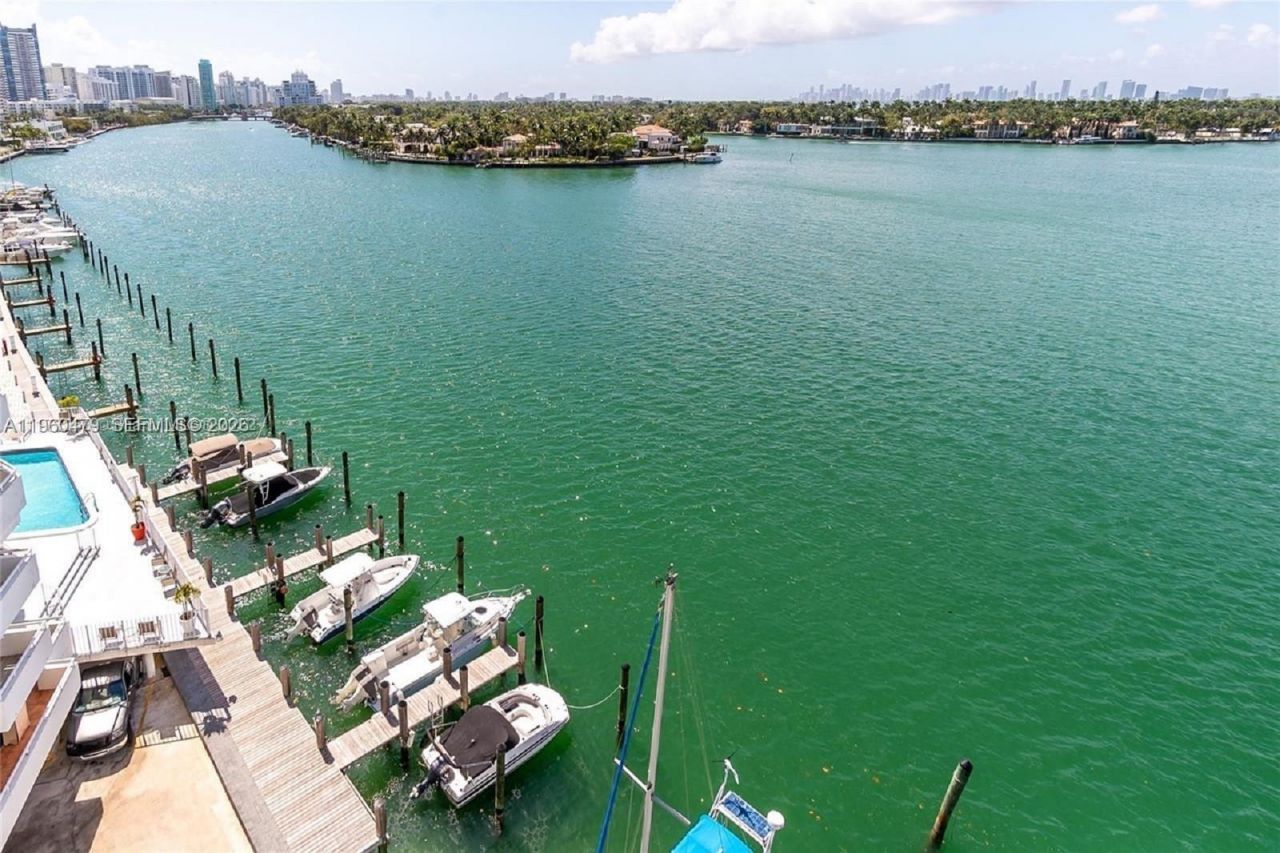 6830 Indian Creek Dr, Unit 8E, Miami Beach, FL 33141 Photo