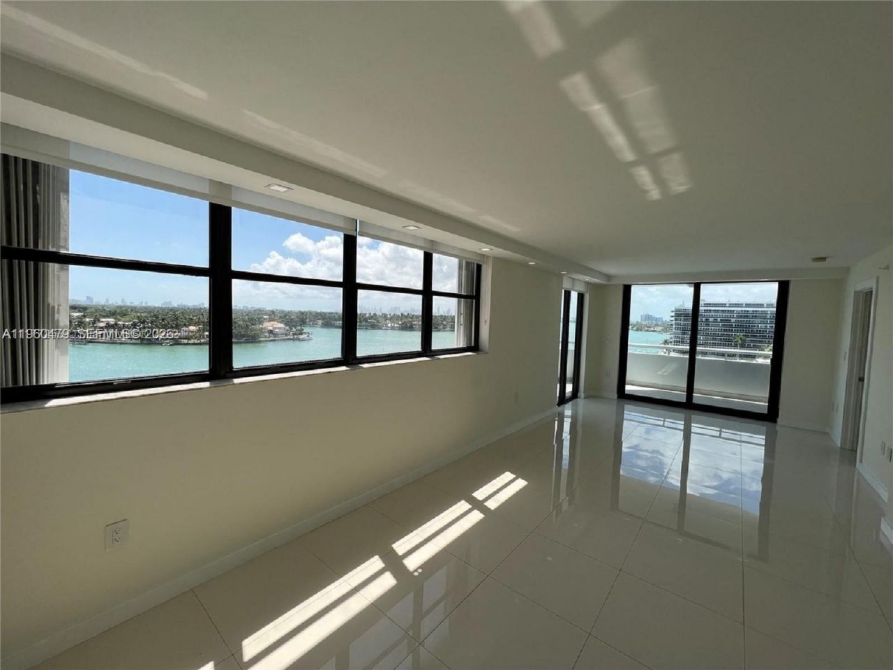 6830 Indian Creek Dr, Unit 8E, Miami Beach, FL 33141 Photo