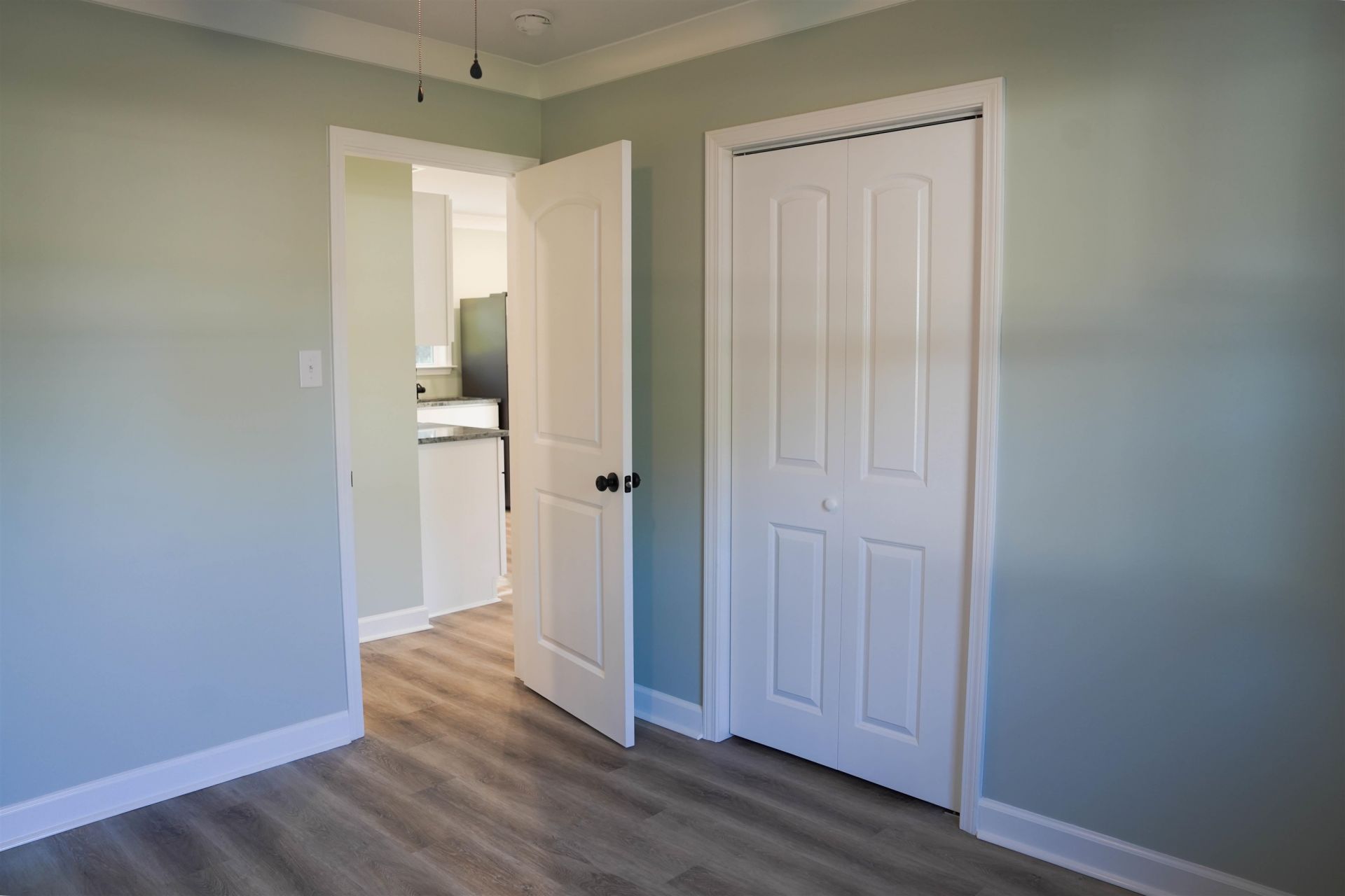 1104 Ragin St. Photo 11