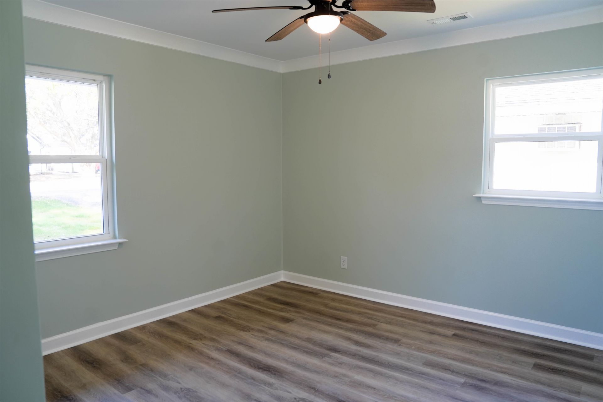 1104 Ragin St. Photo 15
