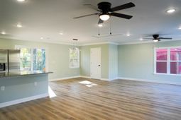 1104 Ragin St. photo 4