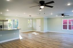 1104 Ragin St. photo 4