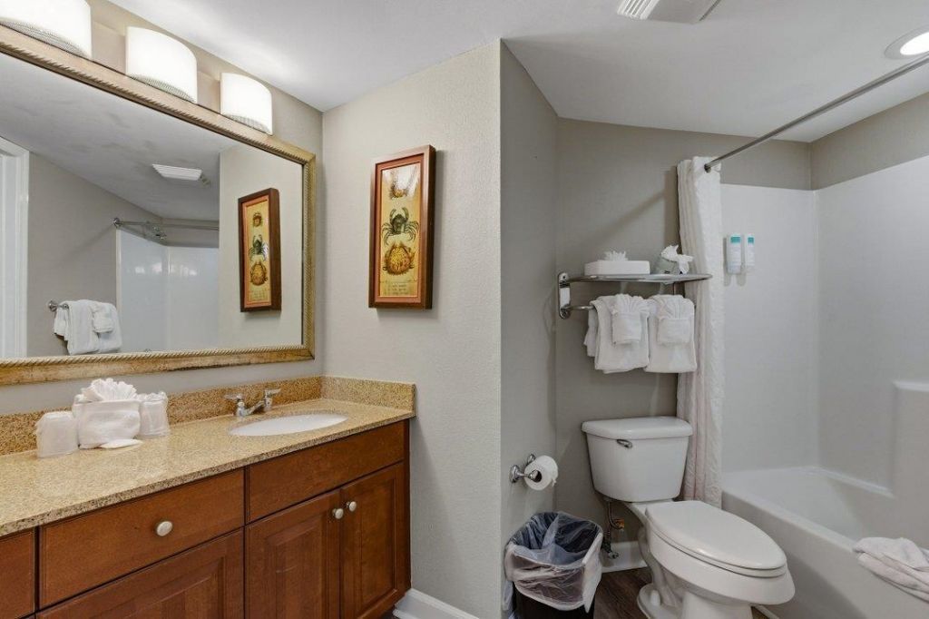 5200 N Ocean Blvd. Photo 16