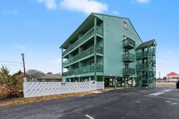 216 22nd Ave. N photo 4