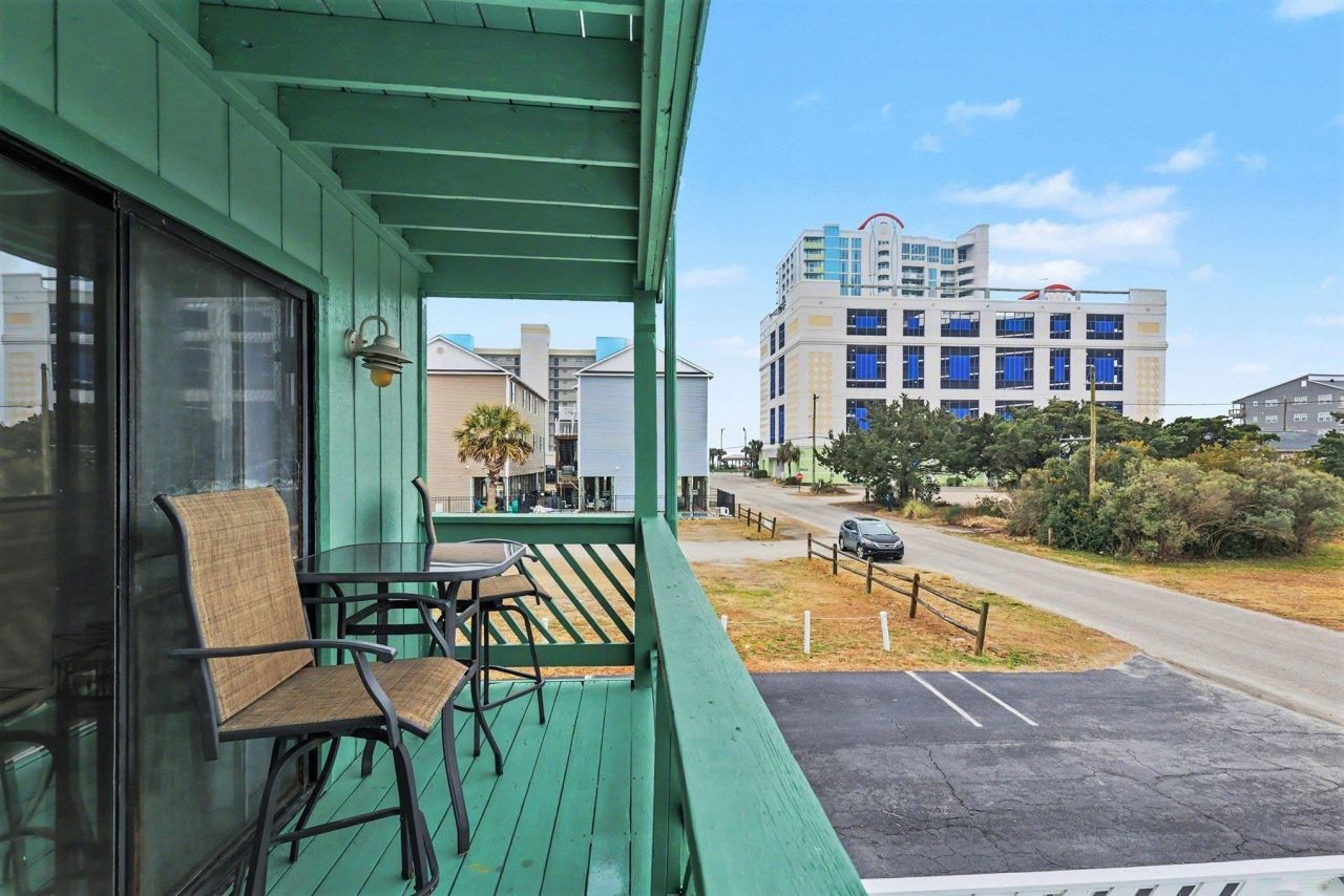 216 22nd Ave. N Photo 25