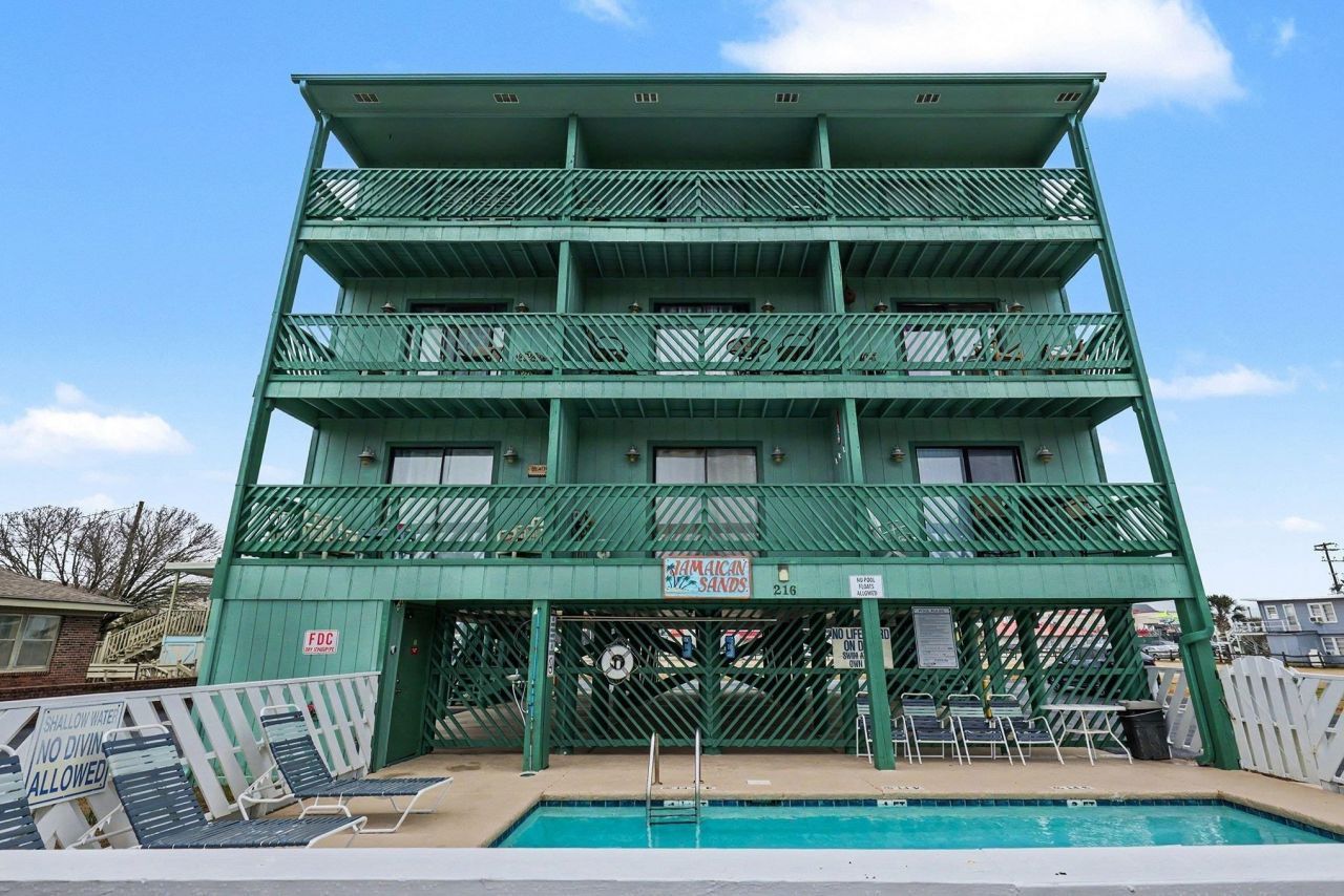 216 22nd Ave. N Photo 28