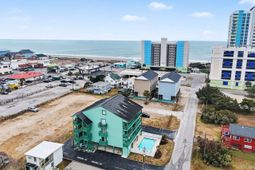 216 22nd Ave. N photo 4