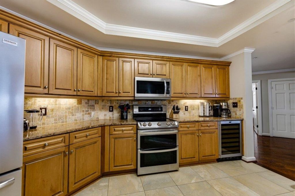 8500 Margate Circle Photo 15