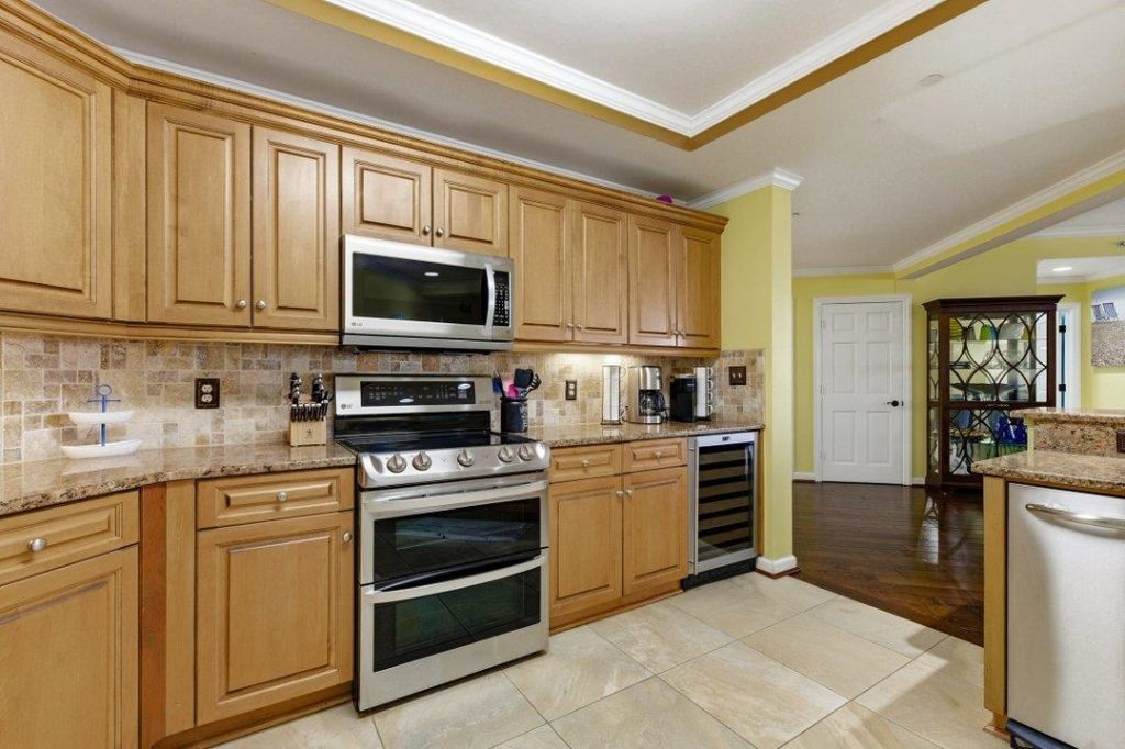 8500 Margate Circle Photo 16