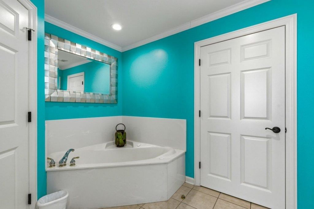 8500 Margate Circle Photo 23