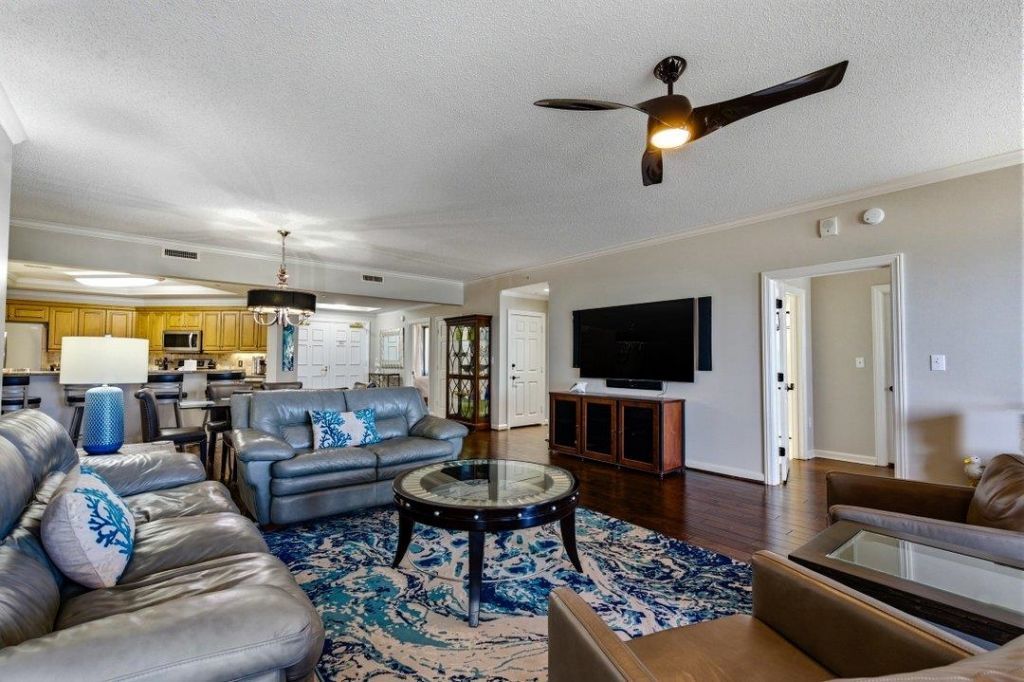 8500 Margate Circle Photo 8