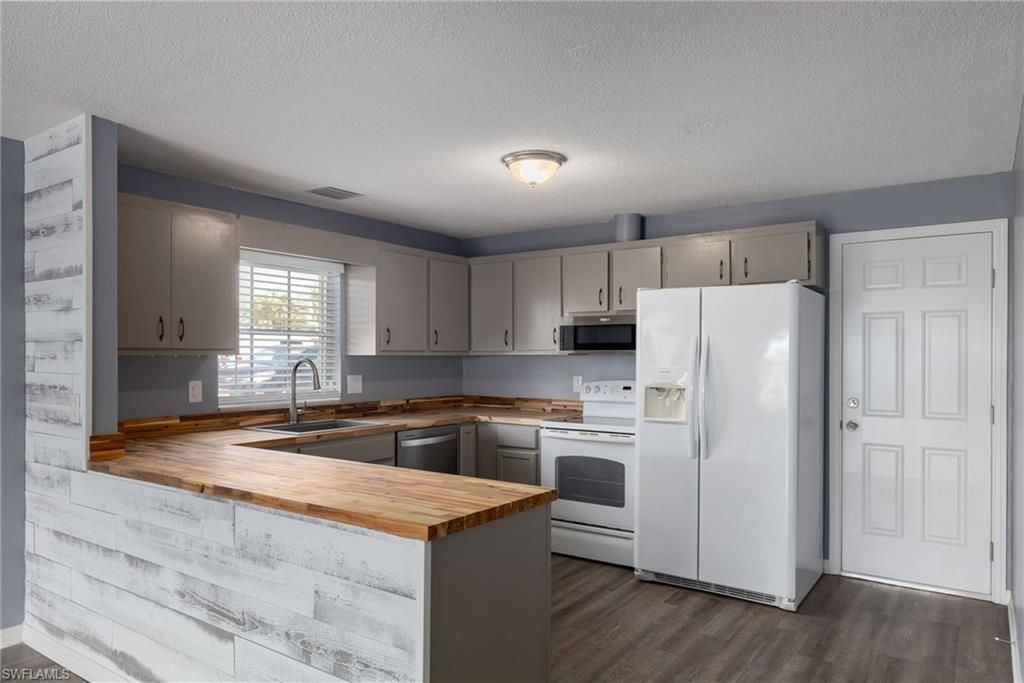 14913 Wise Way, Fort Myers, FL 33905 Photo