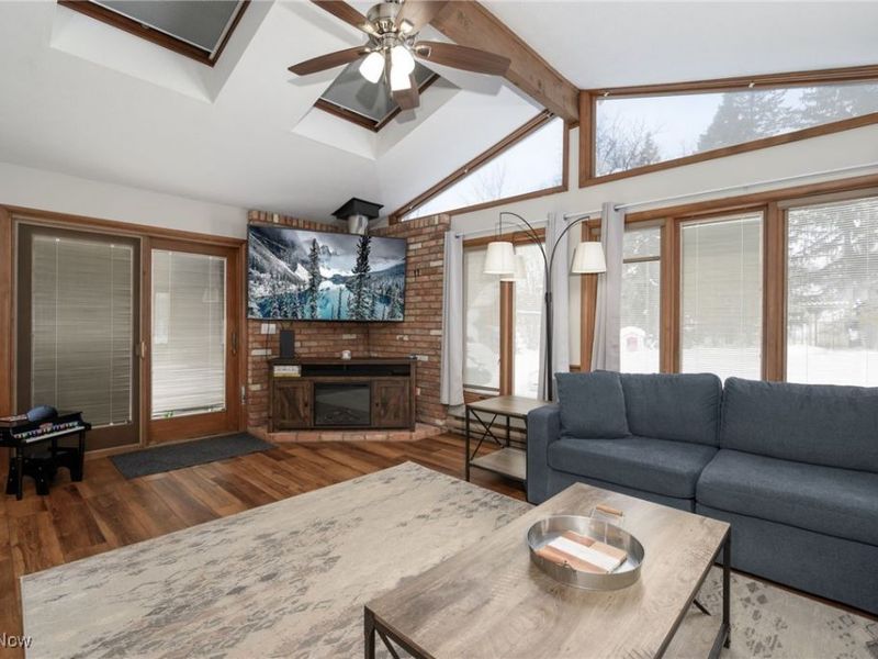 12586 Woodside Drive, Chesterland, OH 44026 Photo 14