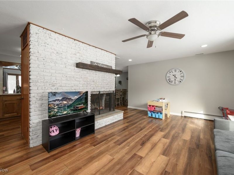 12586 Woodside Drive, Chesterland, OH 44026 Photo 3