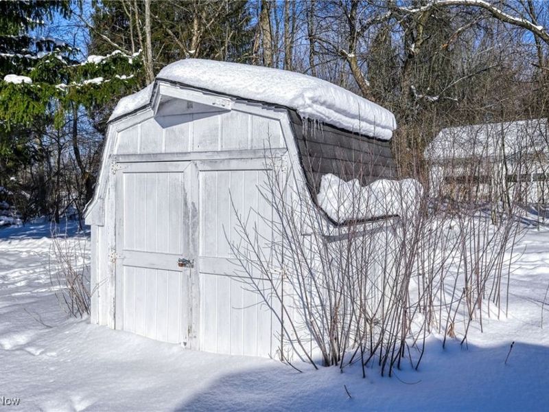 12586 Woodside Drive, Chesterland, OH 44026 Photo 32