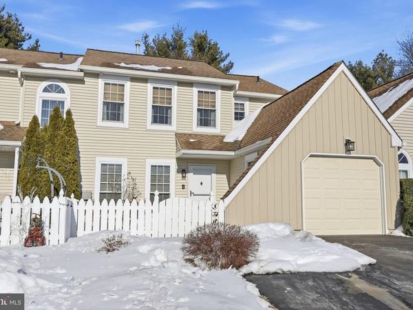 1707 FREDENDALL CIRCLE, SOUTHAMPTON, PA 18966