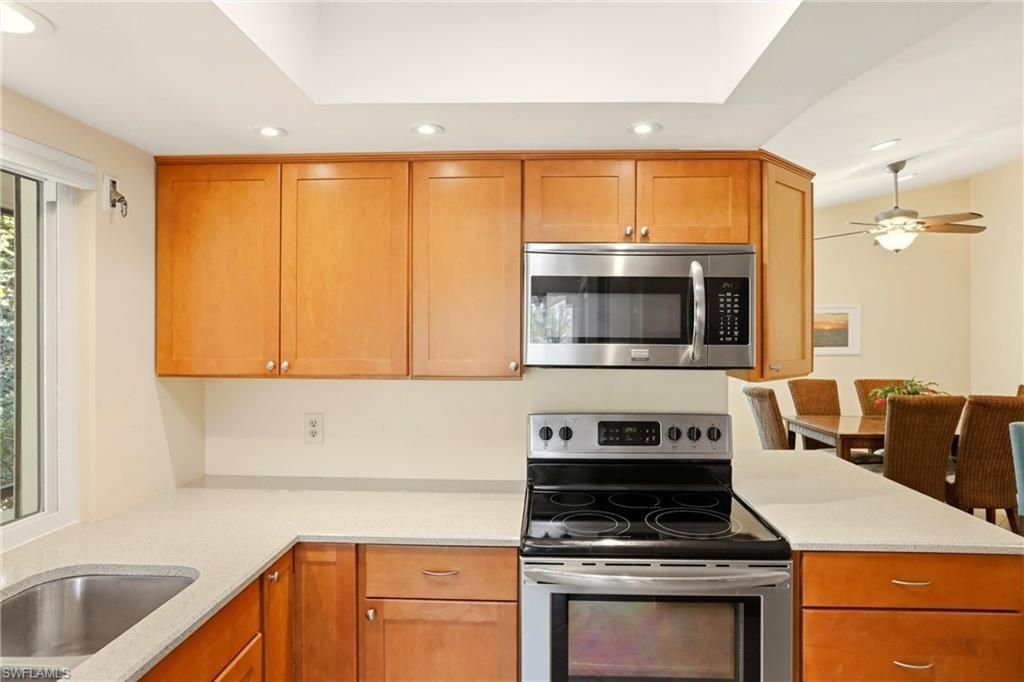 142 Old Tamiami Trl, Naples, FL 34110 Photo