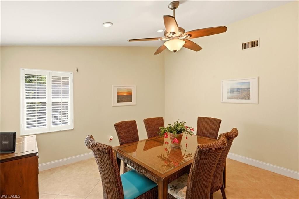 142 Old Tamiami Trl, Naples, FL 34110 Photo