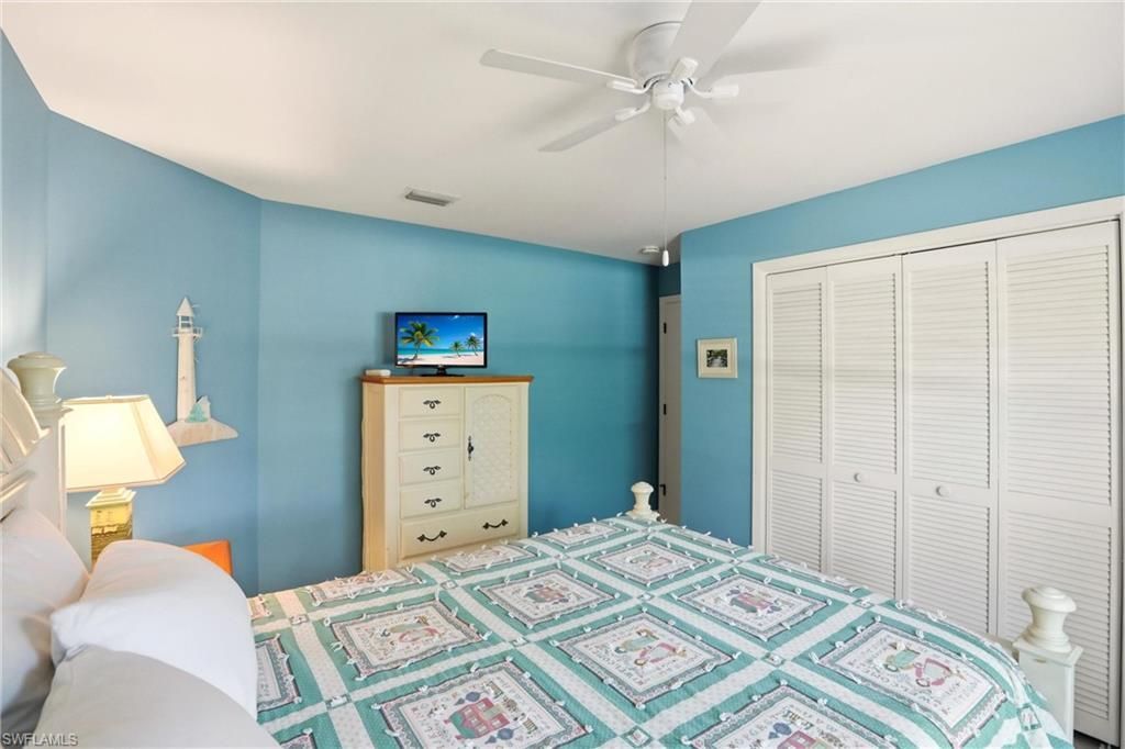 142 Old Tamiami Trl, Naples, FL 34110 Photo