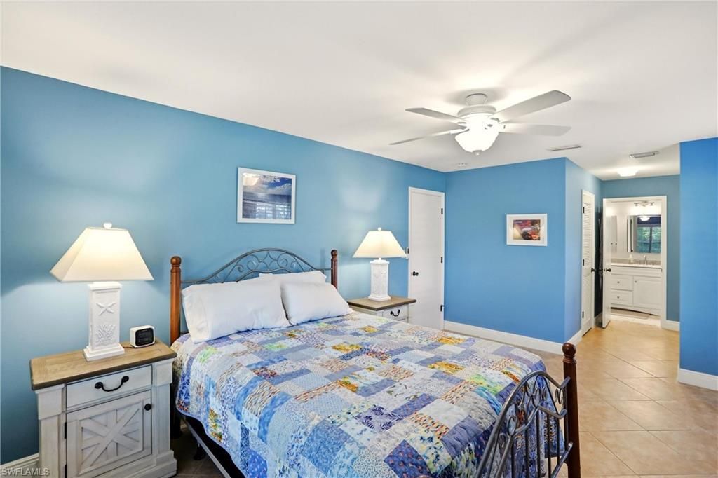 142 Old Tamiami Trl, Naples, FL 34110 Photo