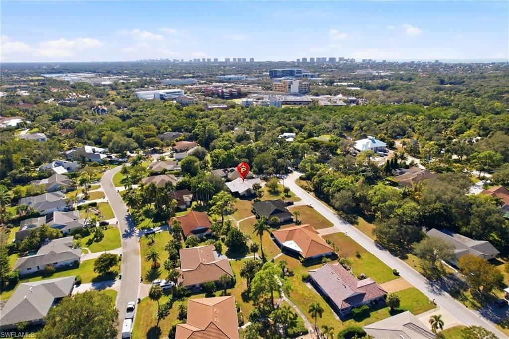 142 Old Tamiami Trl, Naples, FL 34110 Photo
