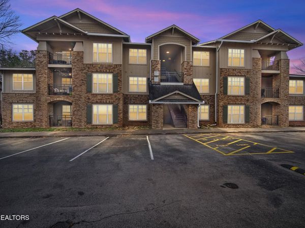 3934 Cherokee Woods Way, Knoxville, TN 37920