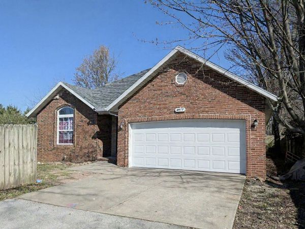 3977 W Beechwood Street, Springfield, MO 65807