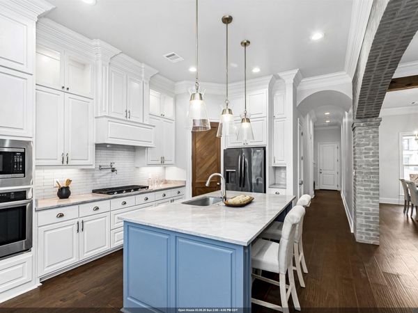 36476 Royal Oak Dr, Prairieville, LA 70769