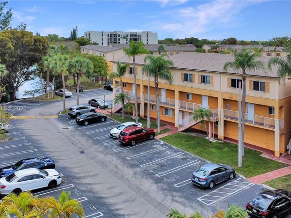 6205 Kendale Lakes Cir, Unit 289, Miami, FL 33183