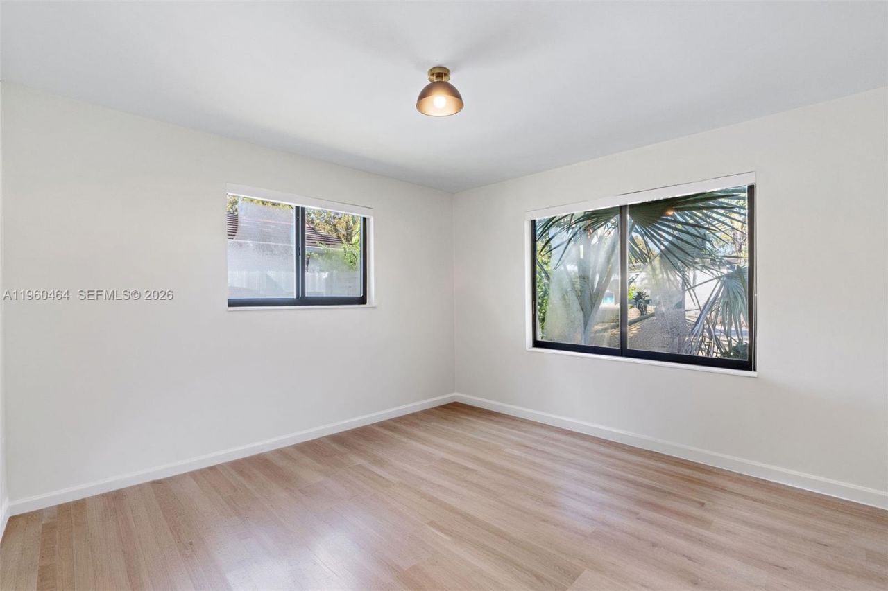 6246 SW 10th St, West Miami, FL 33144 Photo