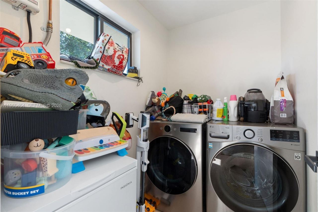 6246 SW 10th St, West Miami, FL 33144 Photo