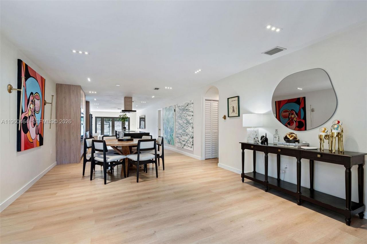 6246 SW 10th St, West Miami, FL 33144 Photo