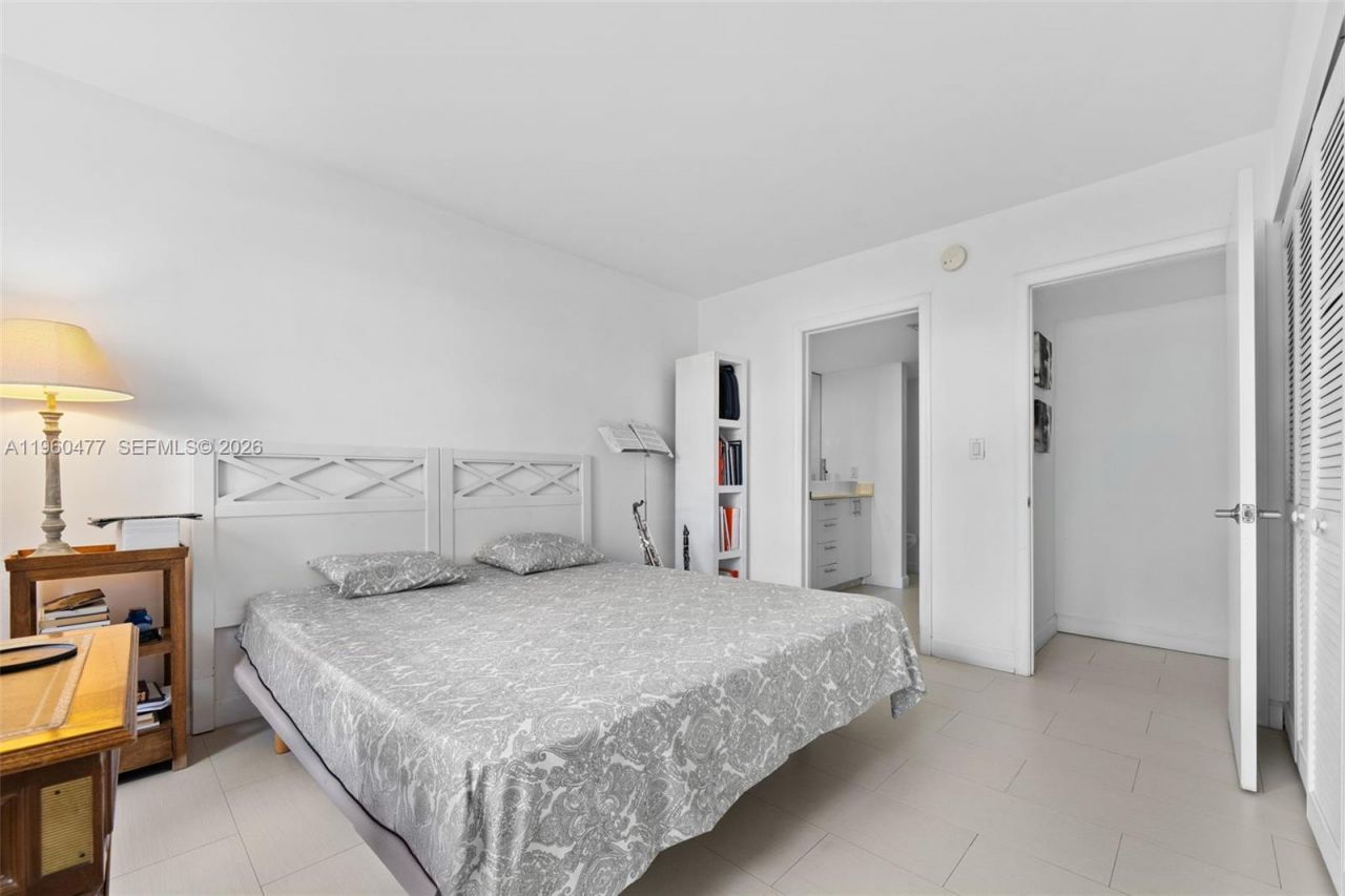 240 Galen Drive , Unit 109, Key Biscayne, FL 33149 Photo