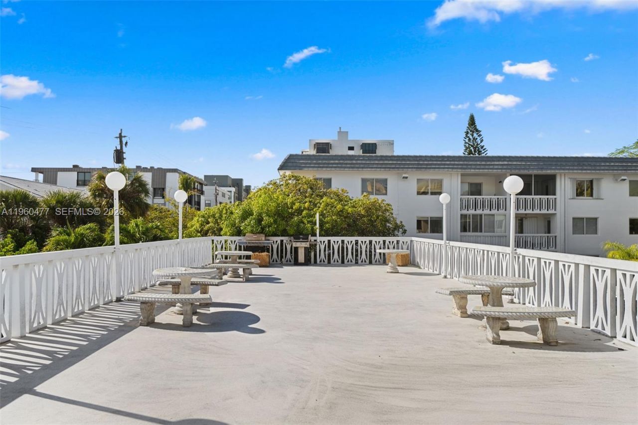 240 Galen Drive , Unit 109, Key Biscayne, FL 33149 Photo