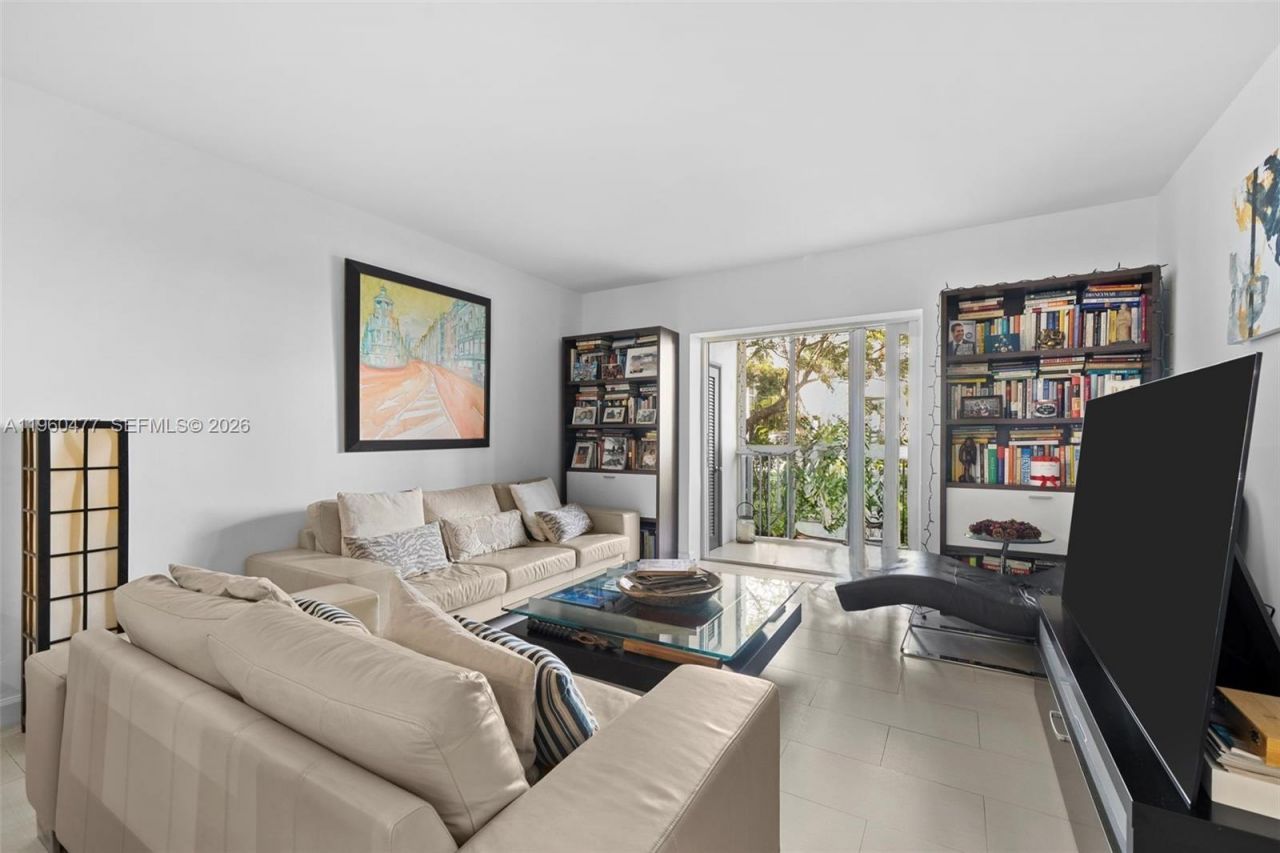 240 Galen Drive , Unit 109, Key Biscayne, FL 33149 Photo