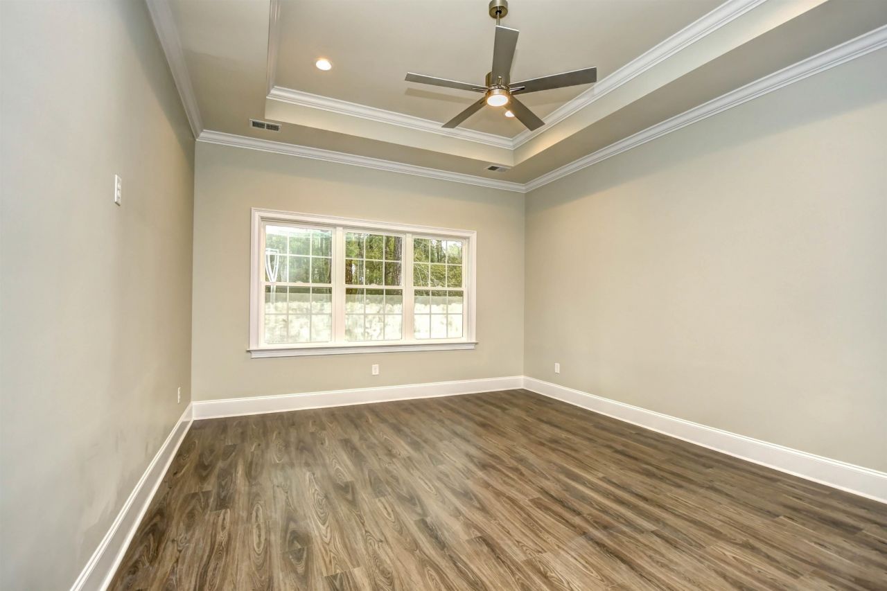 289 Waterfall Circle Photo 14