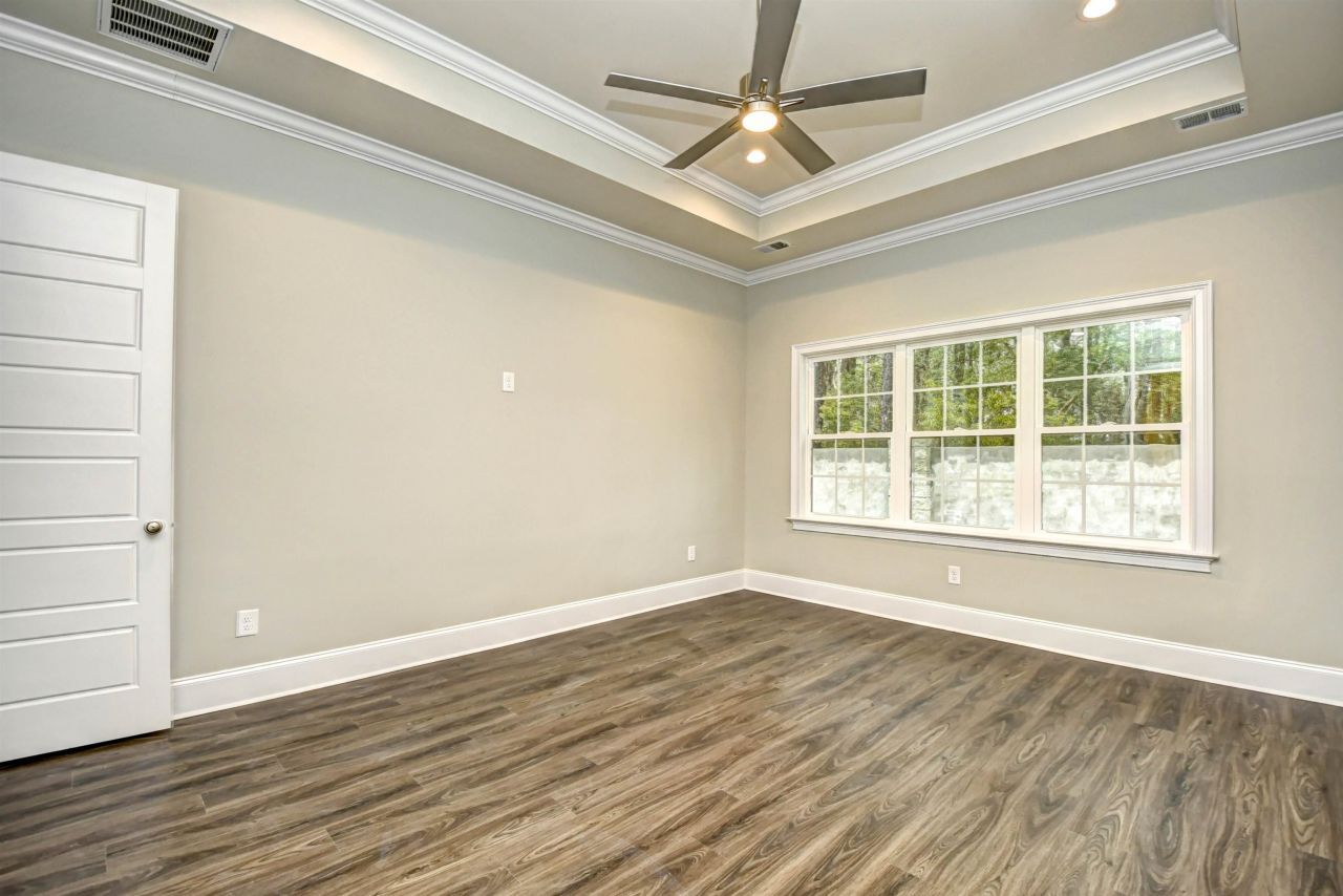 289 Waterfall Circle Photo 15