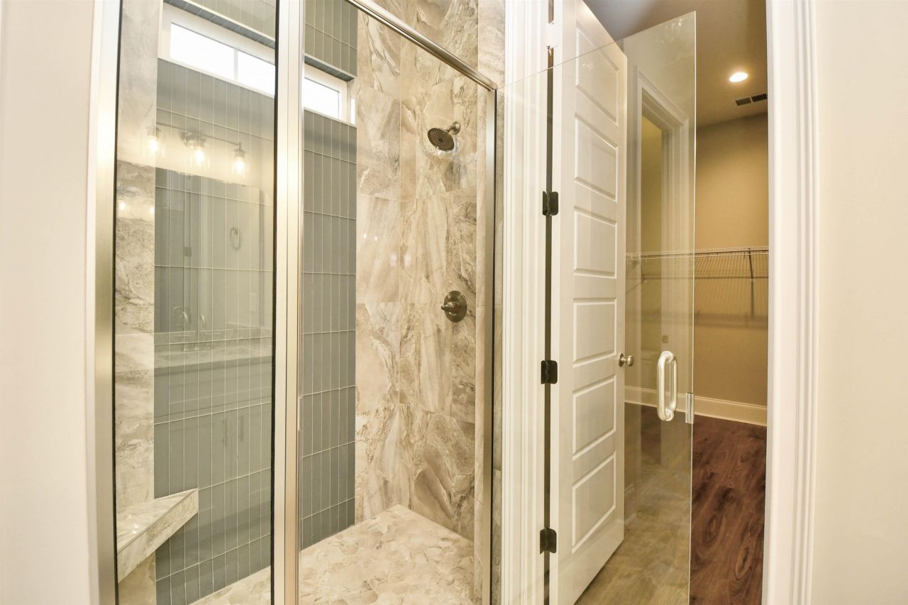 289 Waterfall Circle Photo 18