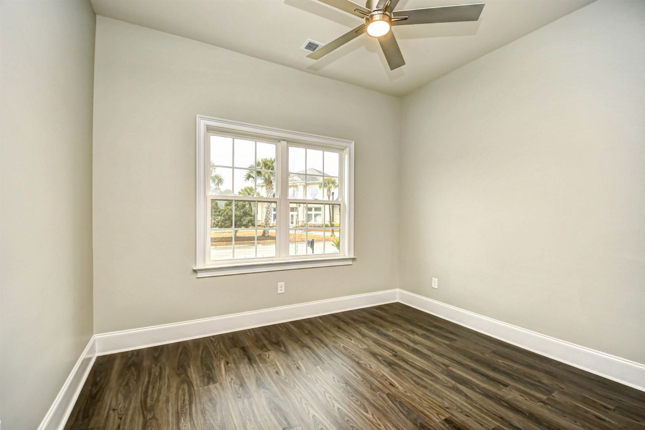 289 Waterfall Circle Photo 20