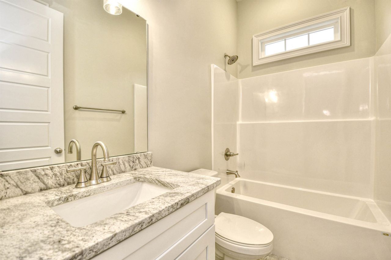 289 Waterfall Circle Photo 24