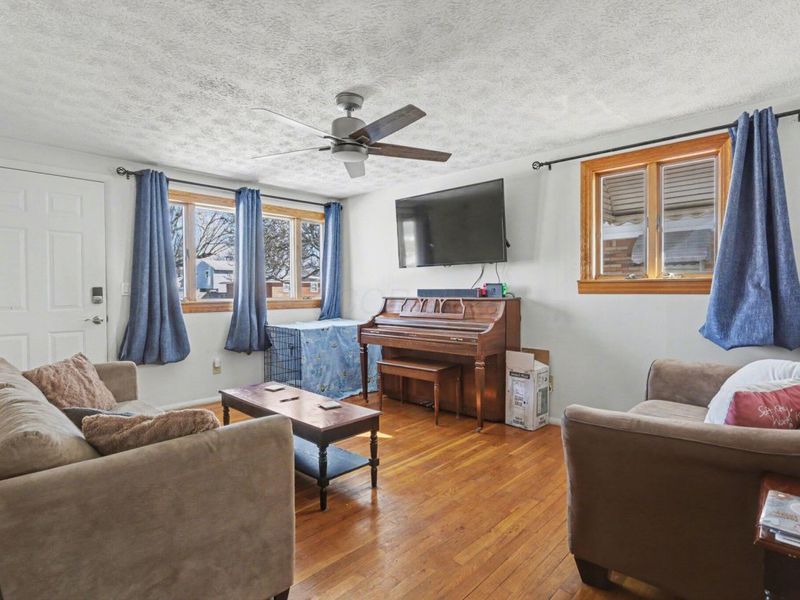 3977 Sexton Drive, Columbus, OH 43228 Photo 4