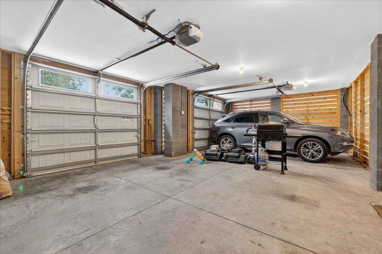 112 America Street Photo 18