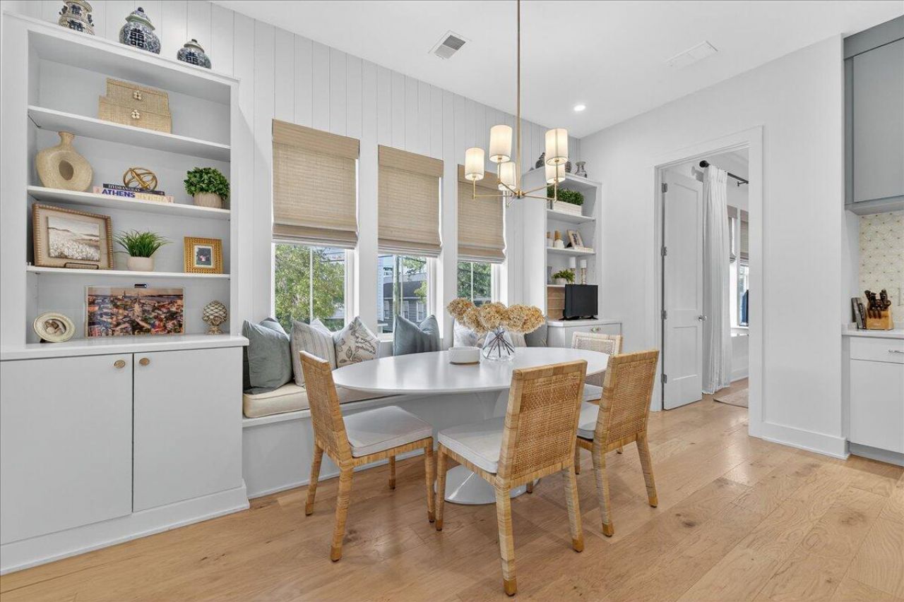 112 America Street Photo 8