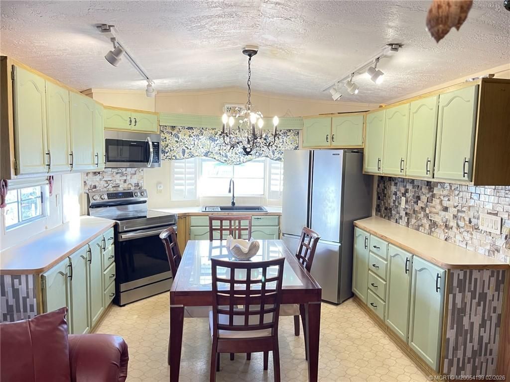 516 Nettles Boulevard, Jensen Beach, FL 34957 Photo