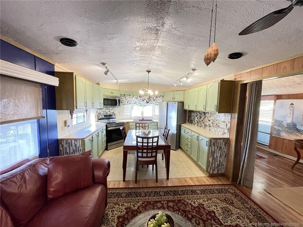 516 Nettles Boulevard, Jensen Beach, FL 34957 Photo