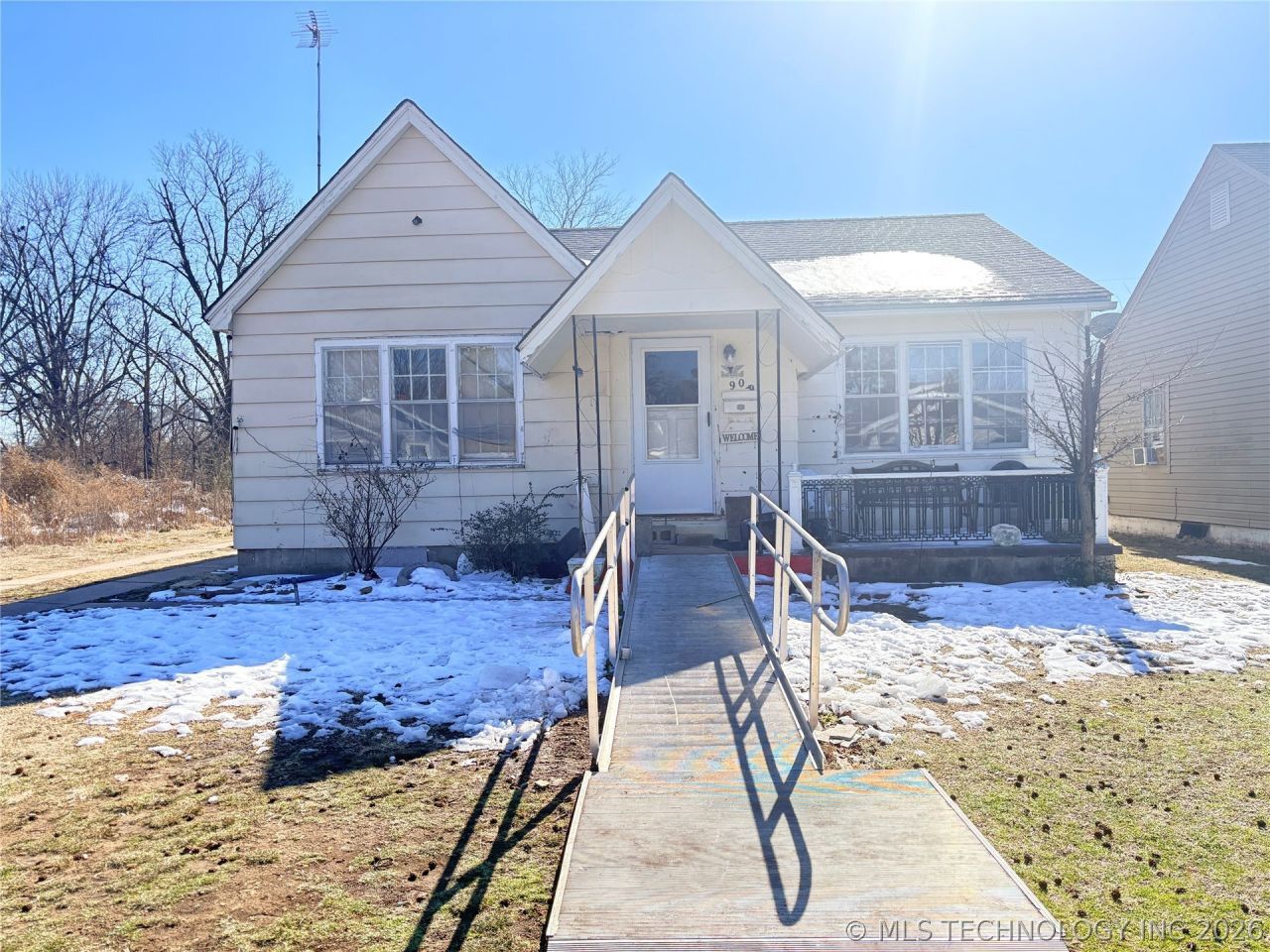 909 W Ragan Street West, Henryetta, OK 74437 Main Photo