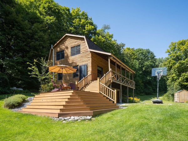 364 Burr Pond Road, Sudbury, VT 05733