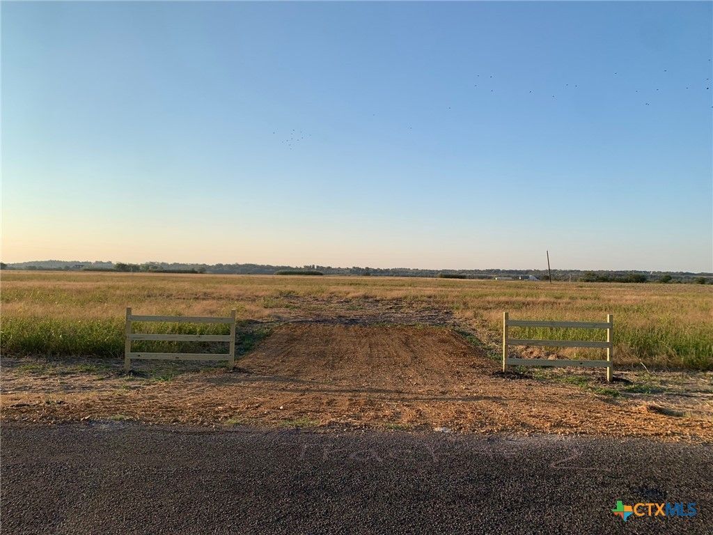 2866 County Road 425, Thorndale, TX 76577 Main Photo