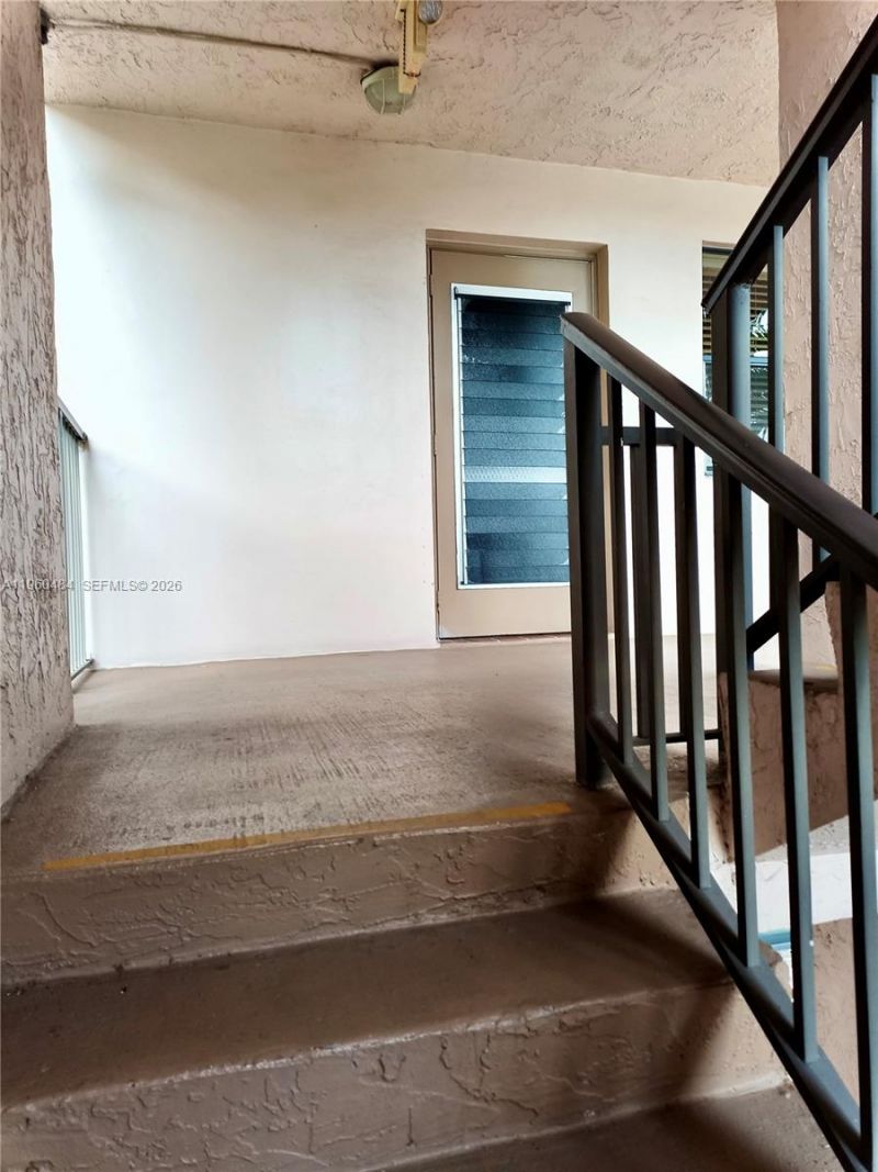 10402 Sunrise Lakes Blvd, Unit 201, Sunrise, FL 33322 Photo