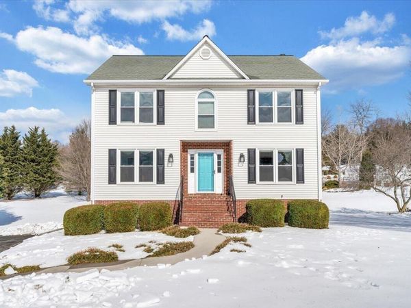 46 Wellington LN, Daleville, VA 24083